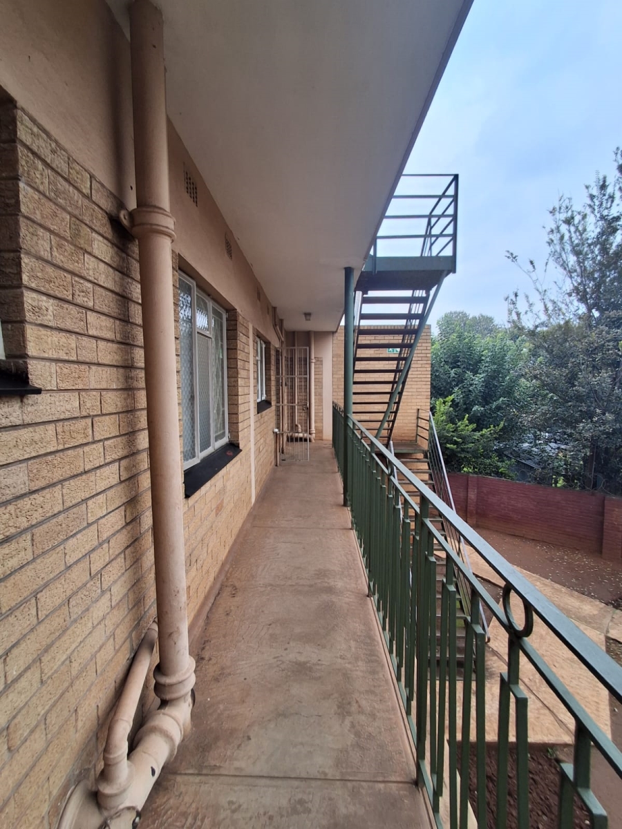 2 Bedroom Property for Sale in Vanderbijlpark CW 1 Gauteng