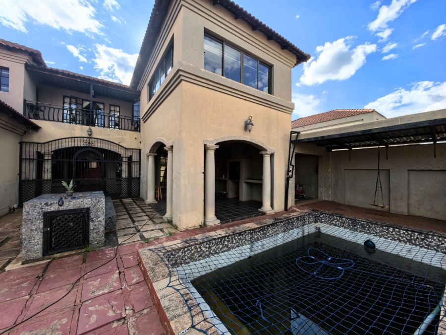 4 Bedroom Property for Sale in Montana Tuine Gauteng