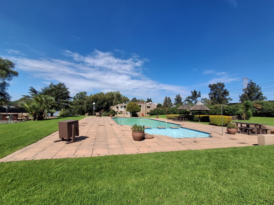 2 Bedroom Property for Sale in Peacehaven Gauteng