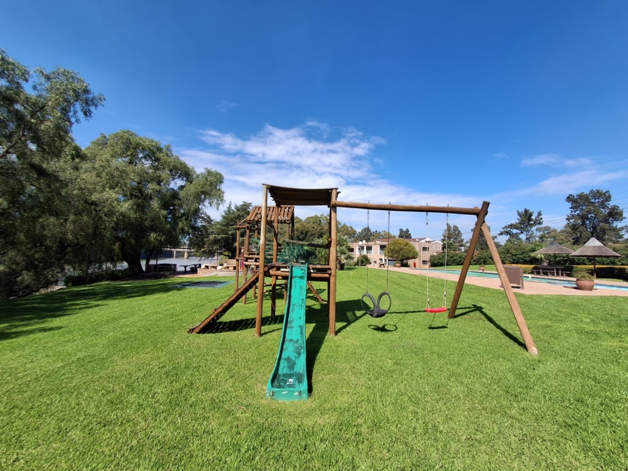 2 Bedroom Property for Sale in Peacehaven Gauteng