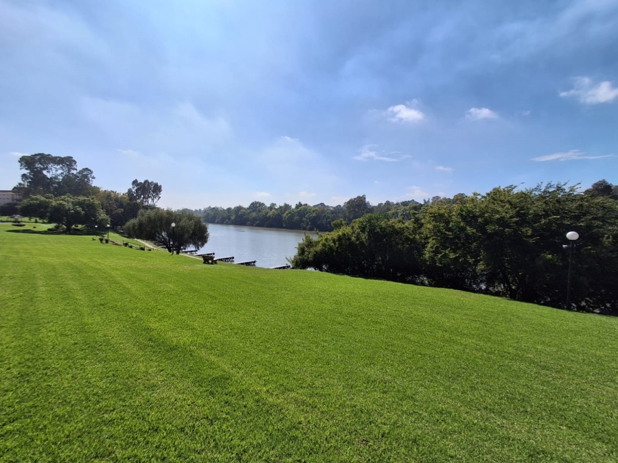 2 Bedroom Property for Sale in Peacehaven Gauteng