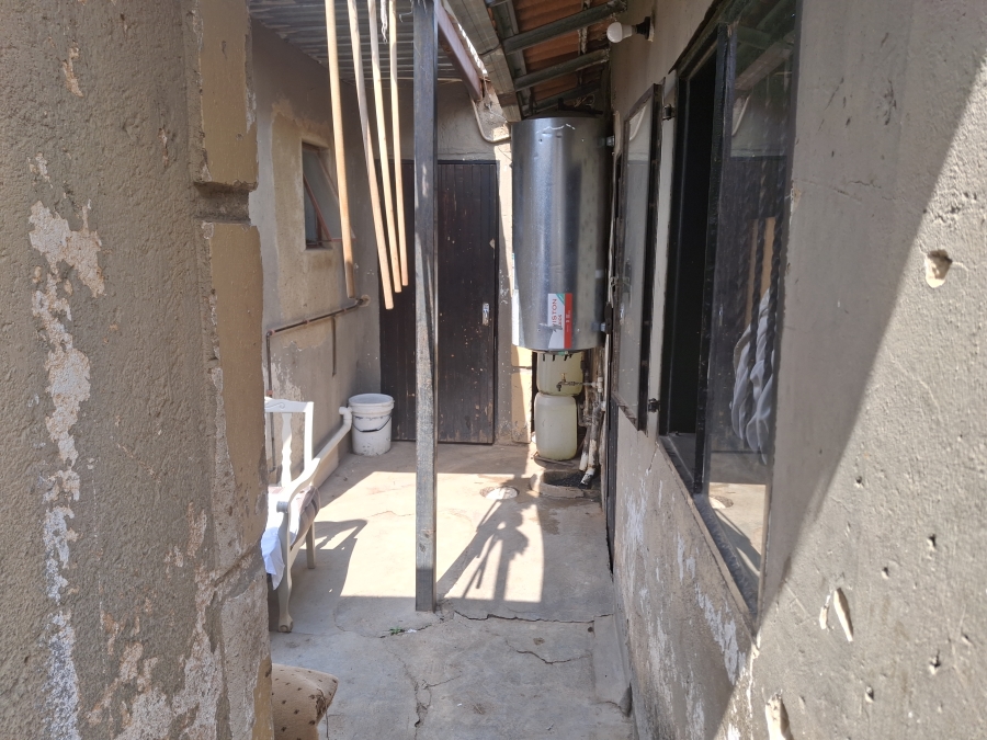 2 Bedroom Property for Sale in Olievenhoutbosch Gauteng