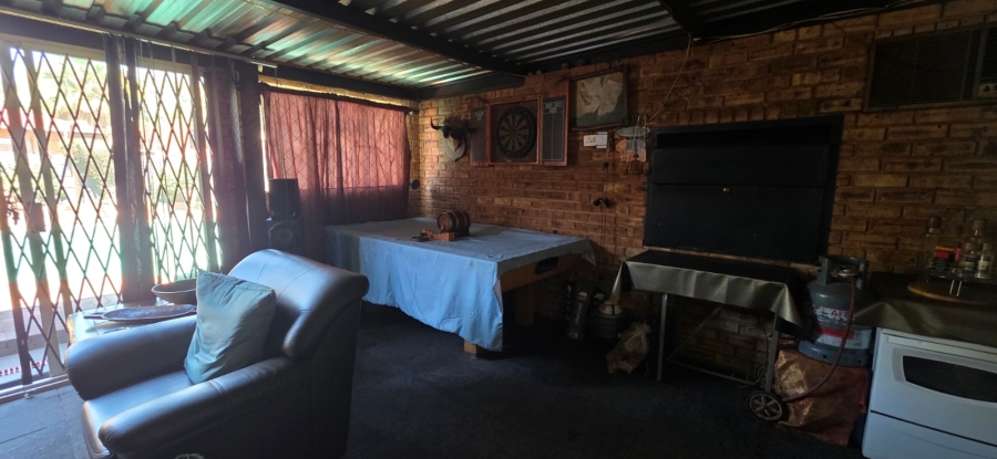 4 Bedroom Property for Sale in Vanderbijlpark CE 2 Gauteng