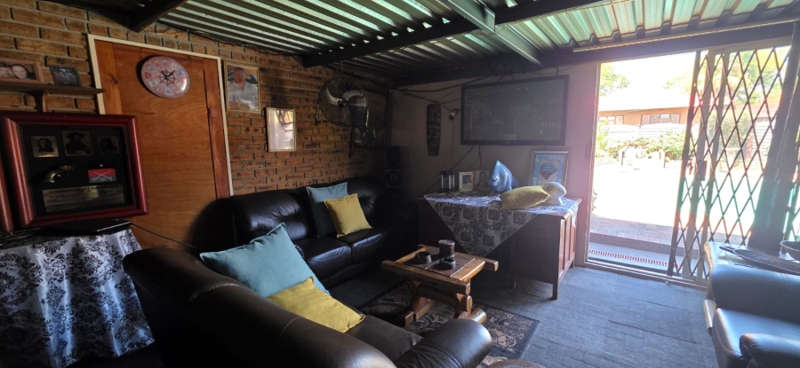4 Bedroom Property for Sale in Vanderbijlpark CE 2 Gauteng