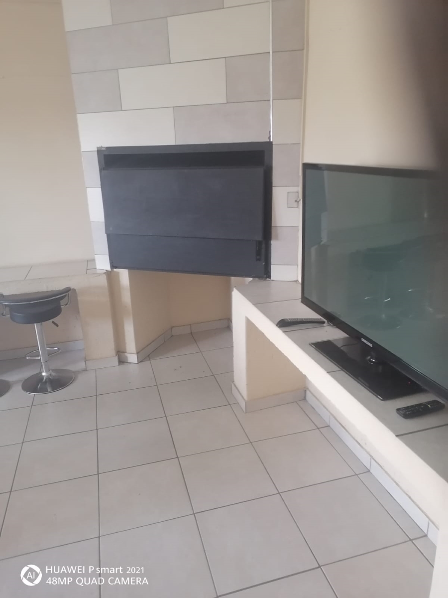 To Let 1 Bedroom Property for Rent in Nanescol Gauteng