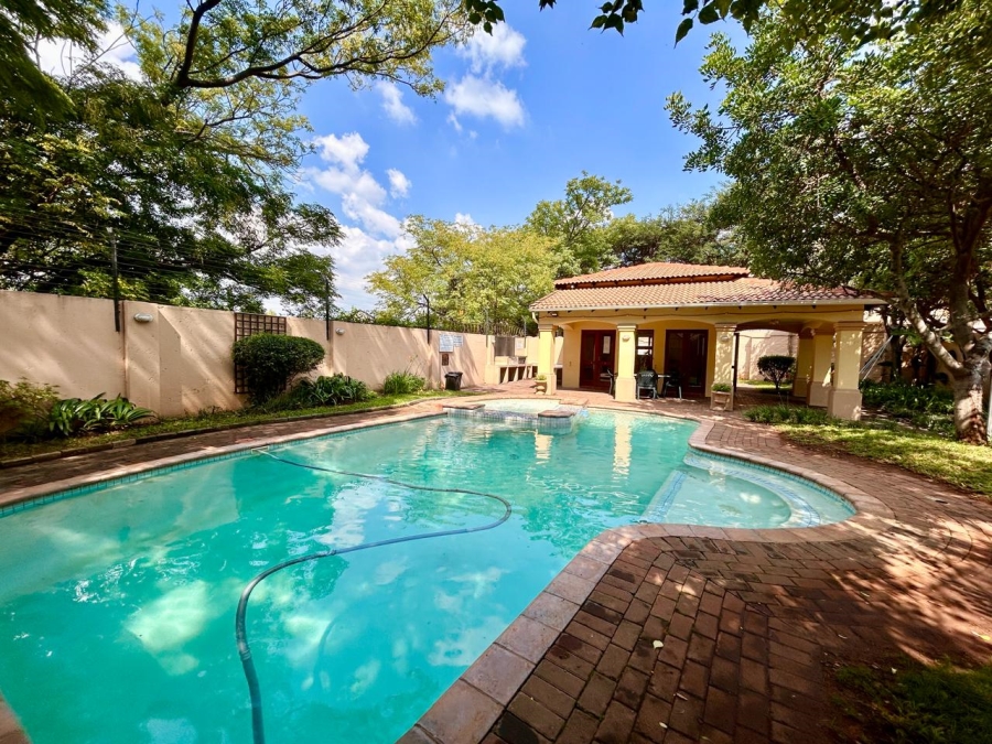 2 Bedroom Property for Sale in Sunninghill Gauteng