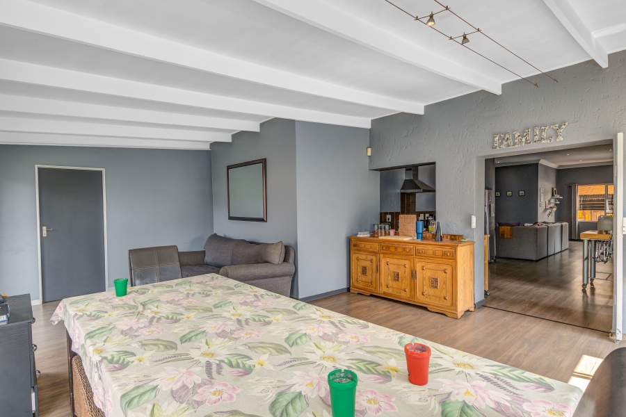 4 Bedroom Property for Sale in Sydenham Gauteng