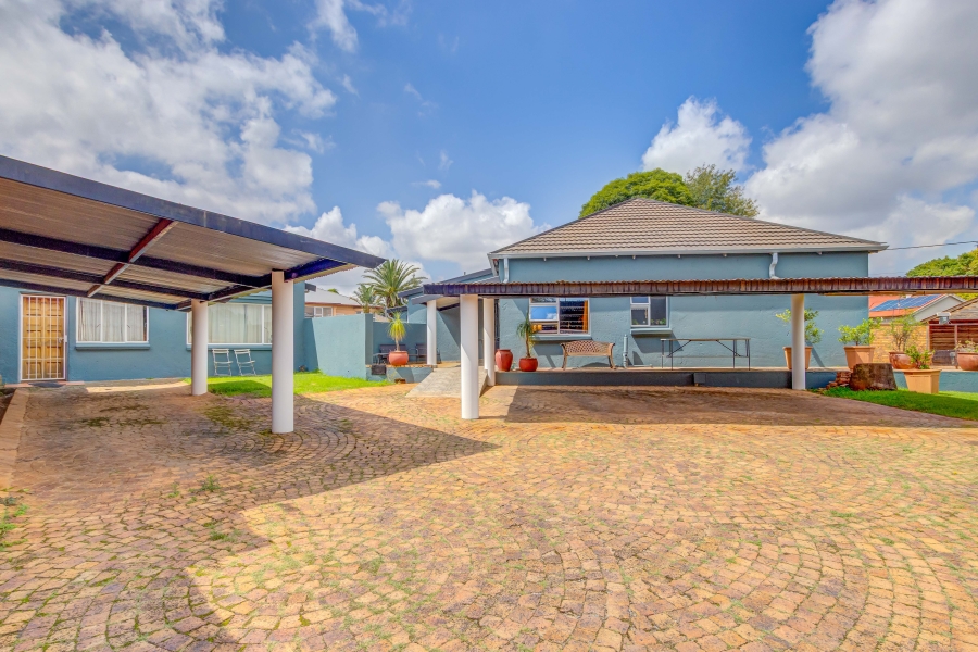 4 Bedroom Property for Sale in Sydenham Gauteng