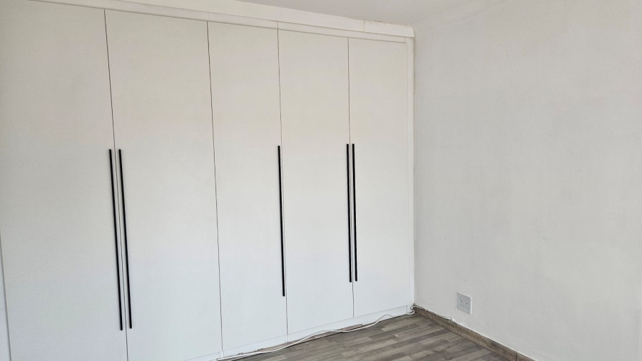 2 Bedroom Property for Sale in Morningside Gauteng