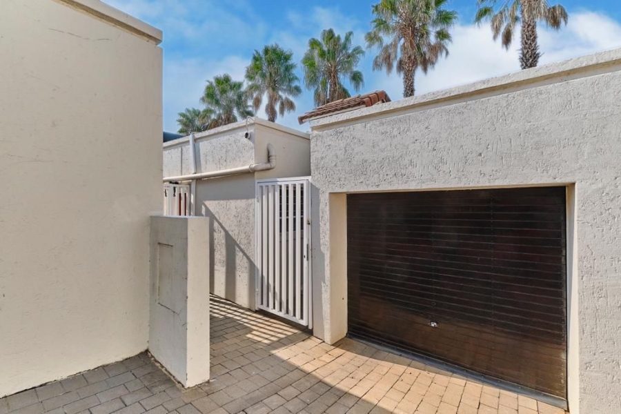 2 Bedroom Property for Sale in Morningside Gauteng