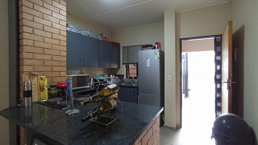 2 Bedroom Property for Sale in Waterfall Gauteng