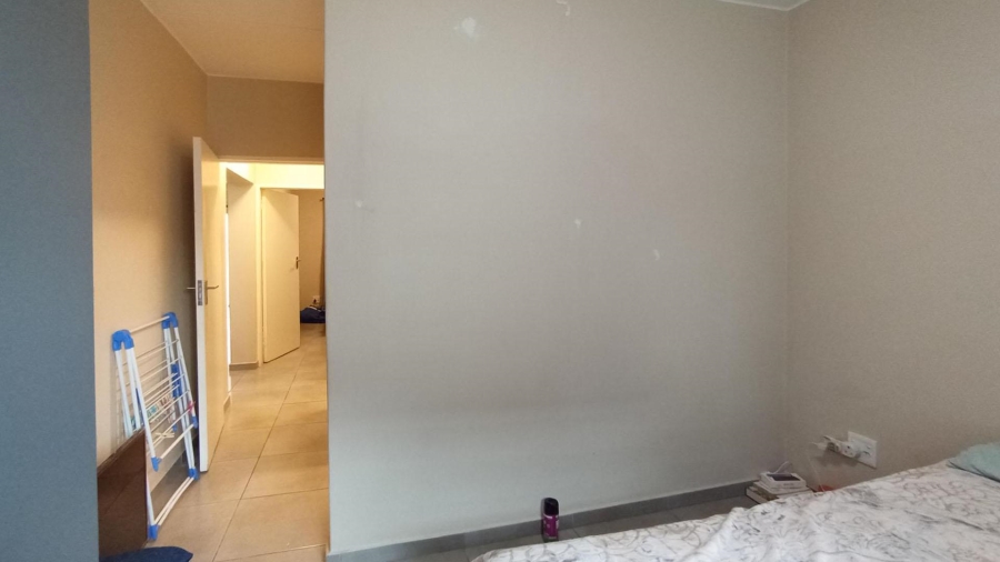 2 Bedroom Property for Sale in Waterfall Gauteng