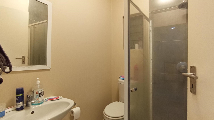 2 Bedroom Property for Sale in Waterfall Gauteng