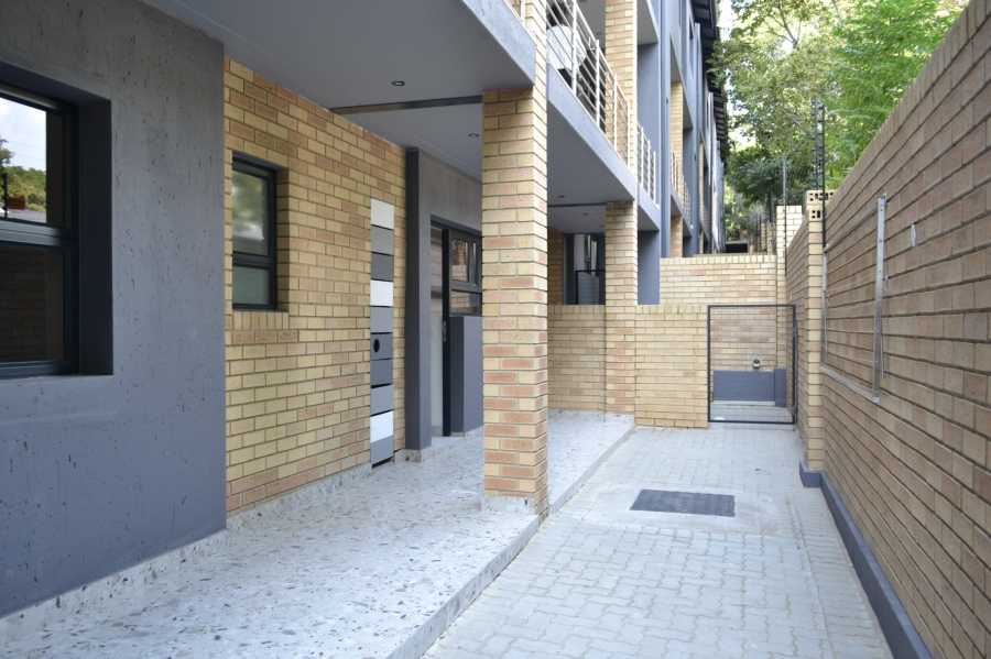 To Let 2 Bedroom Property for Rent in Bryanston Gauteng