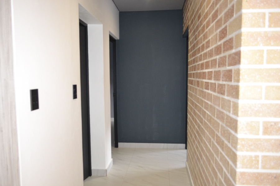 To Let 2 Bedroom Property for Rent in Bryanston Gauteng