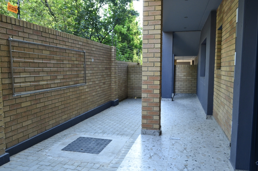 To Let 2 Bedroom Property for Rent in Bryanston Gauteng