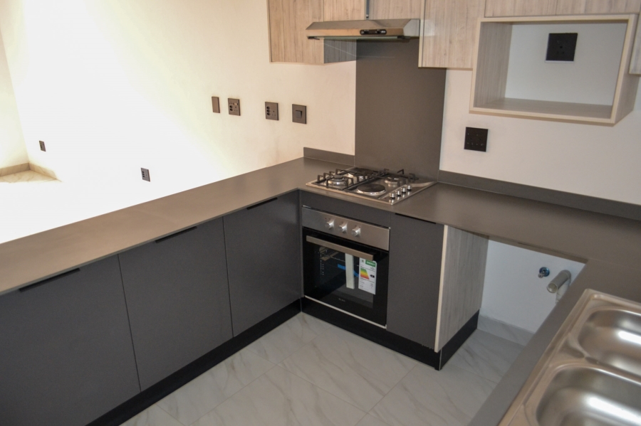 To Let 2 Bedroom Property for Rent in Bryanston Gauteng