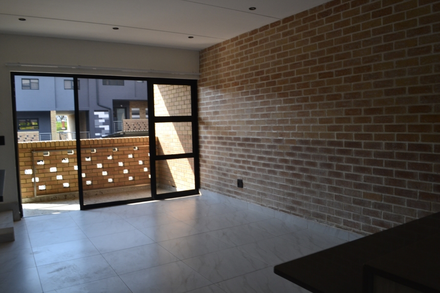 To Let 2 Bedroom Property for Rent in Bryanston Gauteng