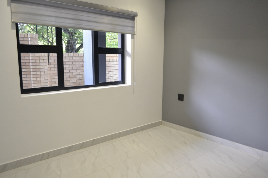 To Let 2 Bedroom Property for Rent in Bryanston Gauteng
