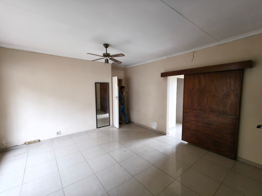 To Let 4 Bedroom Property for Rent in Northcliff Gauteng