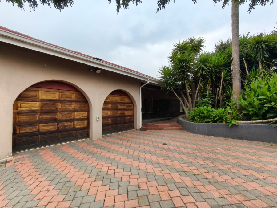 To Let 4 Bedroom Property for Rent in Northcliff Gauteng