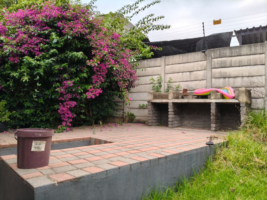 To Let 4 Bedroom Property for Rent in Northcliff Gauteng