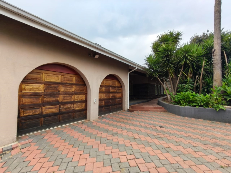 To Let 4 Bedroom Property for Rent in Northcliff Gauteng