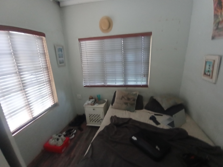 6 Bedroom Property for Sale in Brackenhurst Gauteng