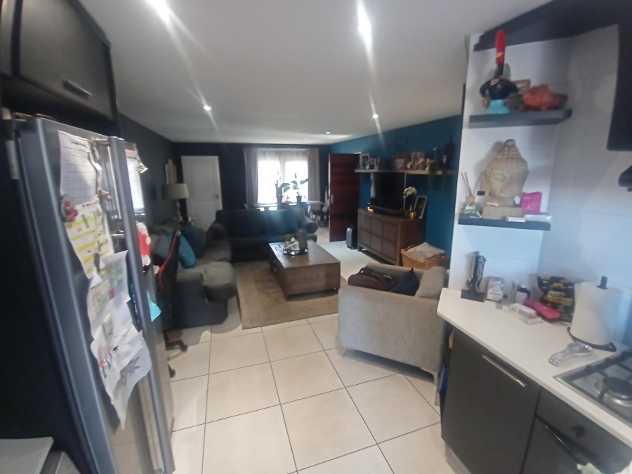 2 Bedroom Property for Sale in Bassonia Gauteng