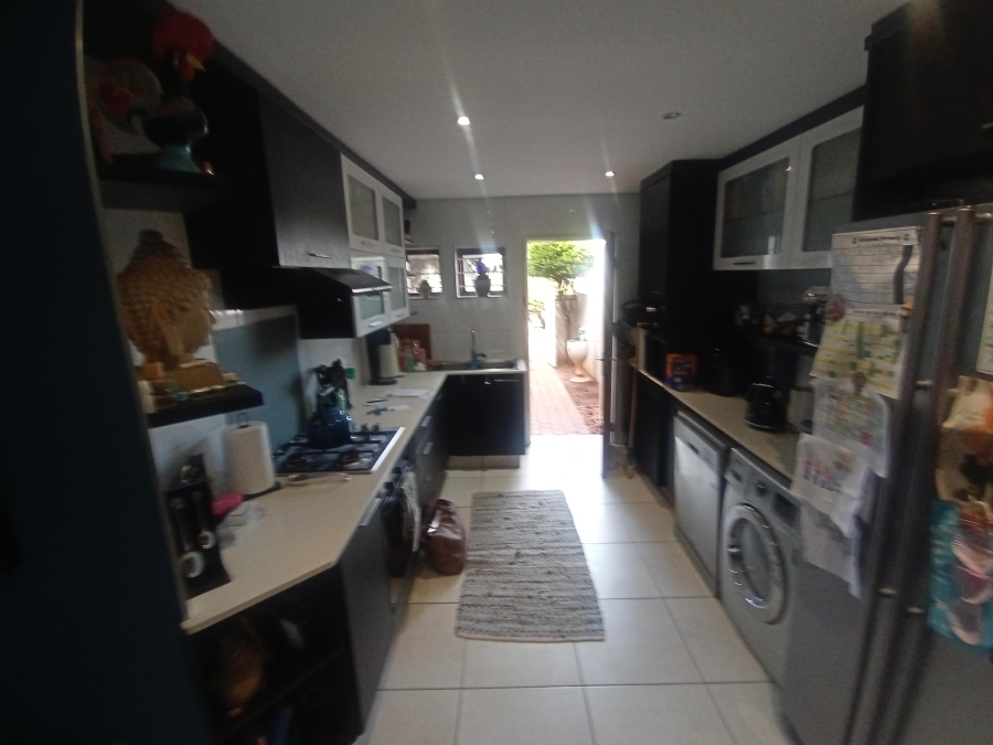 2 Bedroom Property for Sale in Bassonia Gauteng
