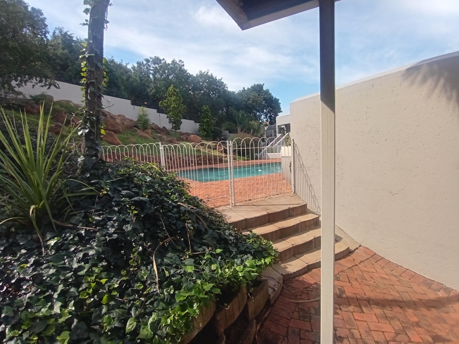 2 Bedroom Property for Sale in Bassonia Gauteng