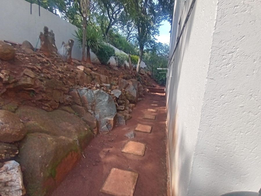 2 Bedroom Property for Sale in Bassonia Gauteng