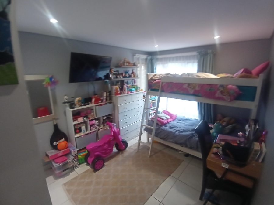 2 Bedroom Property for Sale in Bassonia Gauteng