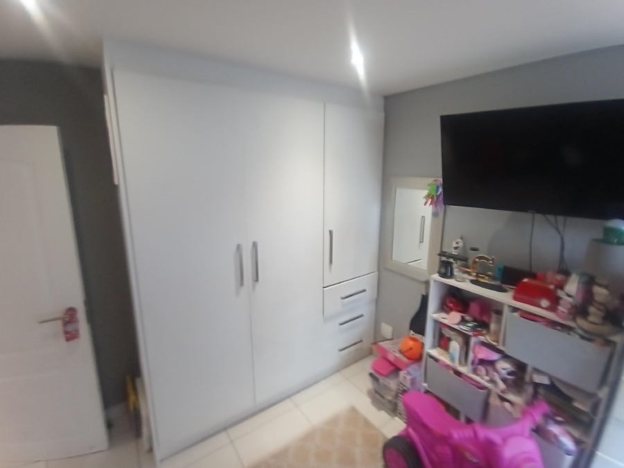 2 Bedroom Property for Sale in Bassonia Gauteng