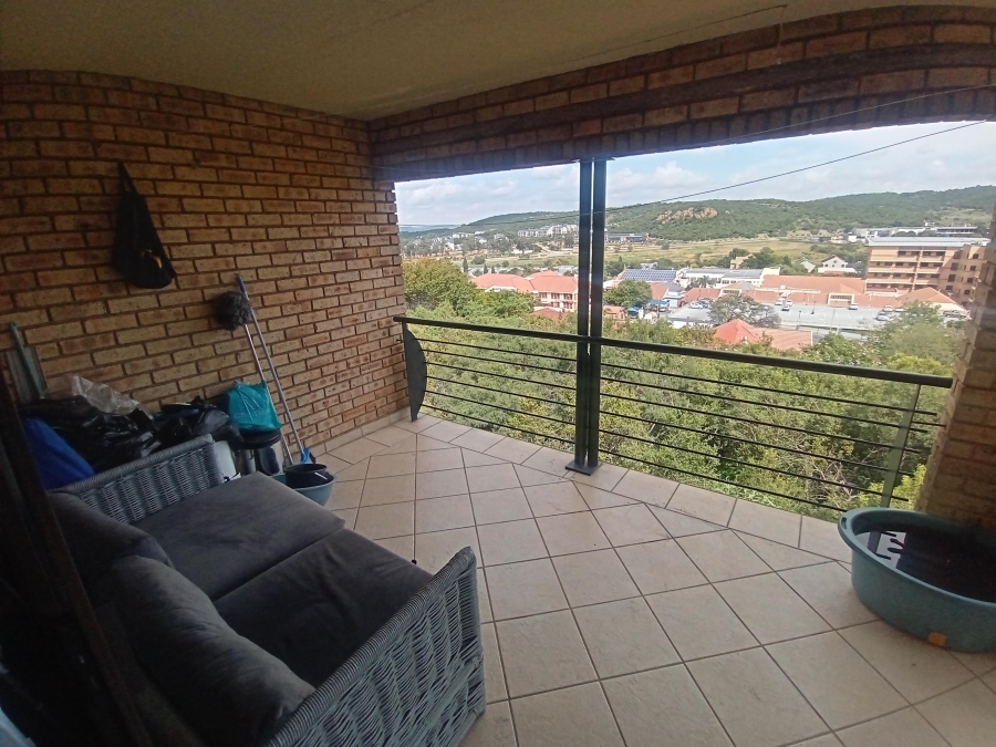 2 Bedroom Property for Sale in Mulbarton Gauteng