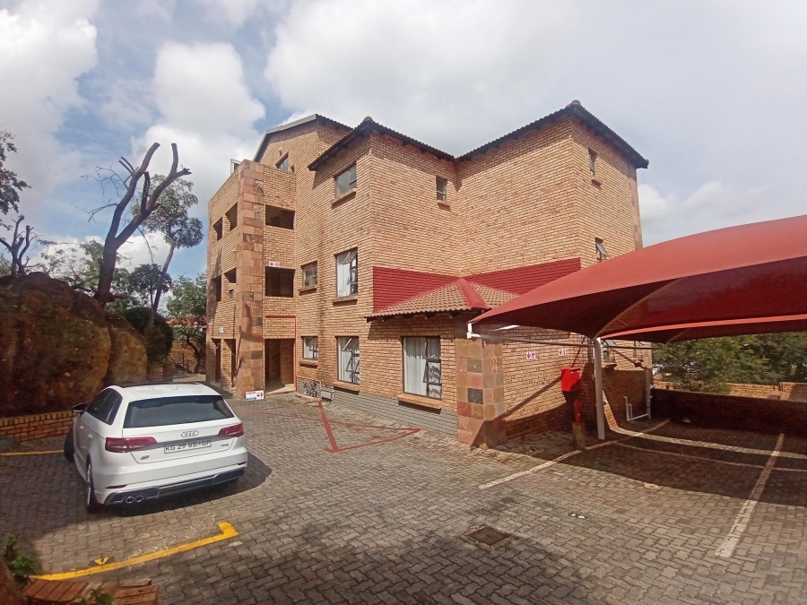 2 Bedroom Property for Sale in Mulbarton Gauteng