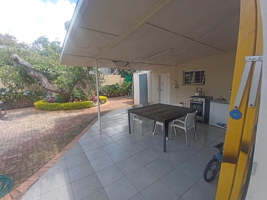 3 Bedroom Property for Sale in Linmeyer Gauteng