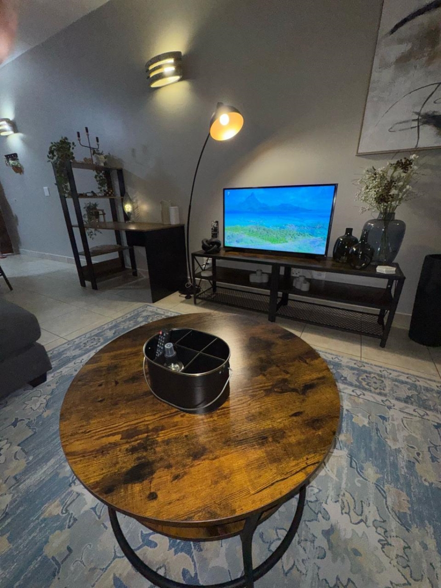 2 Bedroom Property for Sale in Pretorius Park Gauteng