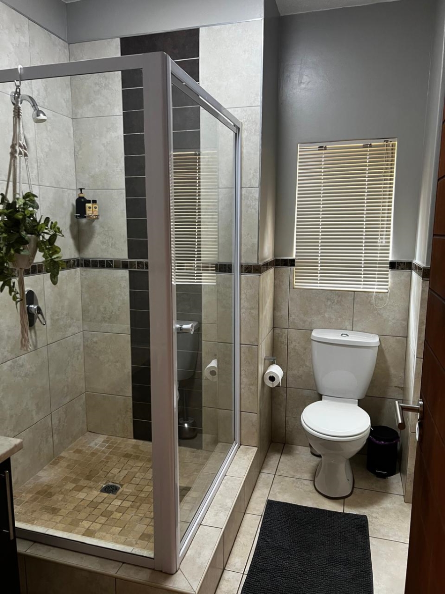 2 Bedroom Property for Sale in Pretorius Park Gauteng