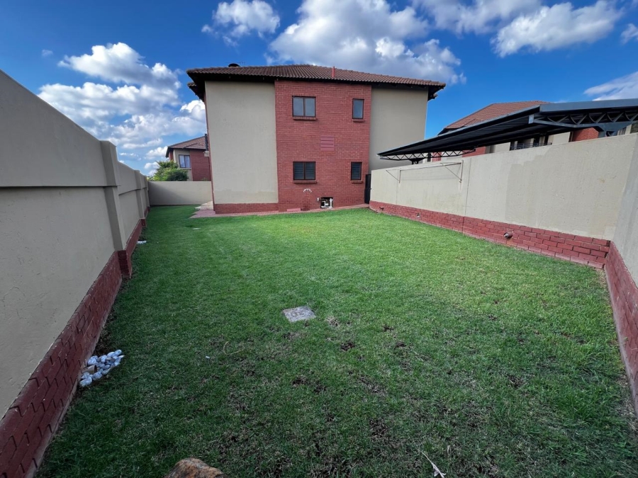 2 Bedroom Property for Sale in Pretorius Park Gauteng