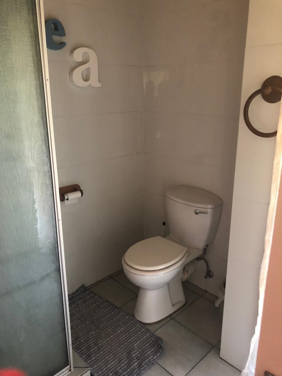 6 Bedroom Property for Sale in Florauna Gauteng