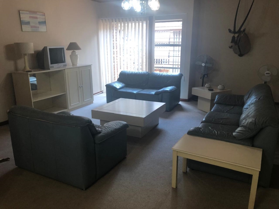 6 Bedroom Property for Sale in Florauna Gauteng