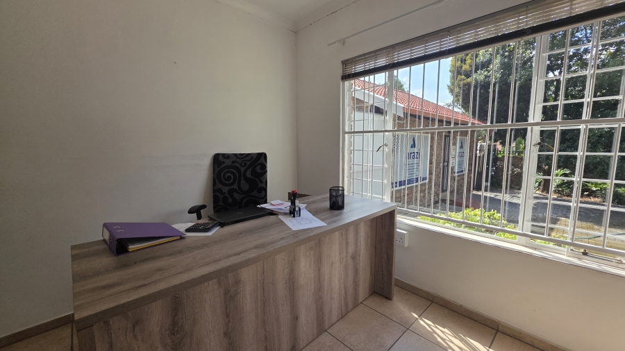 5 Bedroom Property for Sale in Moreleta Park Gauteng