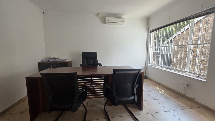 5 Bedroom Property for Sale in Moreleta Park Gauteng