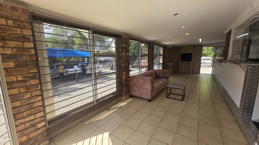 5 Bedroom Property for Sale in Moreleta Park Gauteng