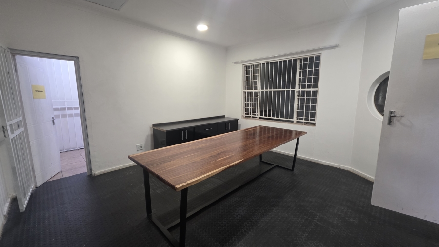 5 Bedroom Property for Sale in Moreleta Park Gauteng