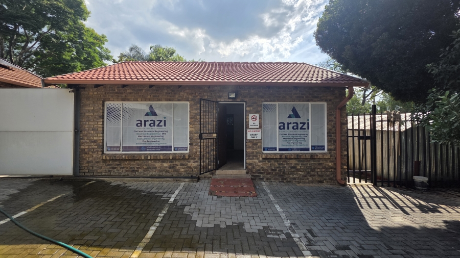5 Bedroom Property for Sale in Moreleta Park Gauteng