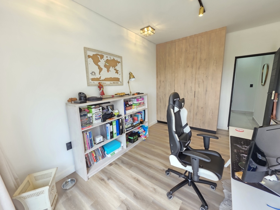 To Let 3 Bedroom Property for Rent in Waterkloof Ridge Gauteng