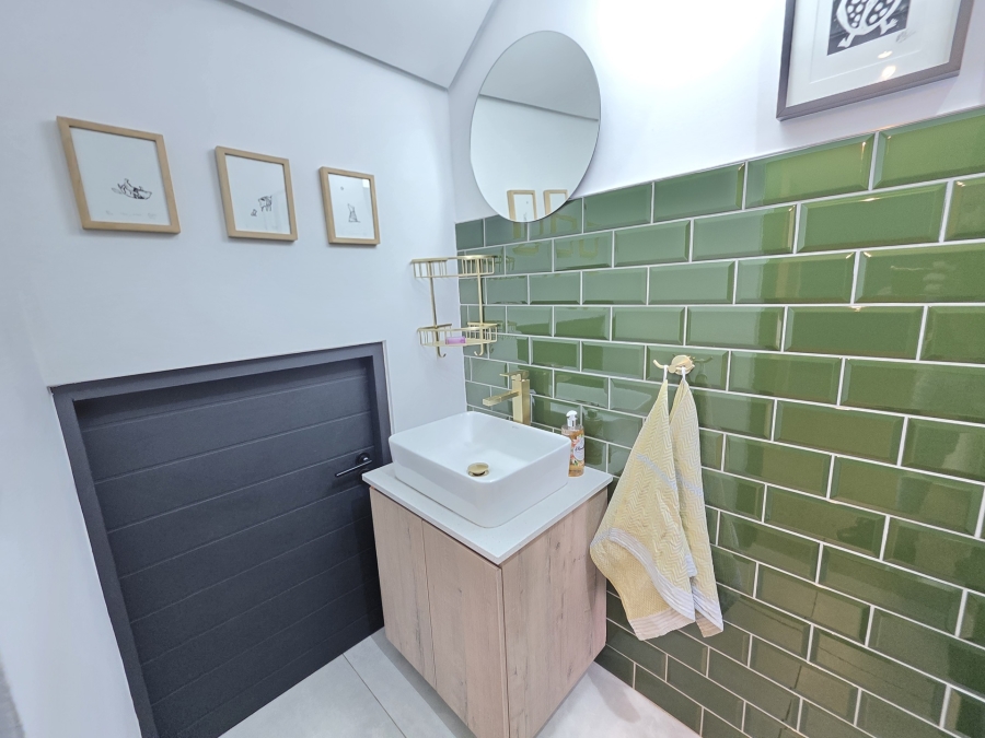 To Let 3 Bedroom Property for Rent in Waterkloof Ridge Gauteng