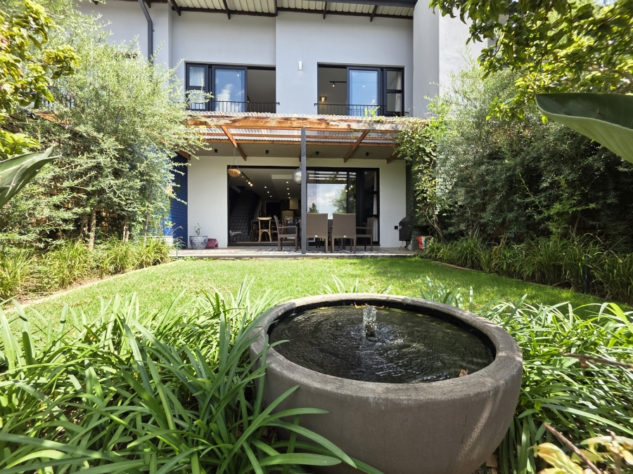 To Let 3 Bedroom Property for Rent in Waterkloof Ridge Gauteng